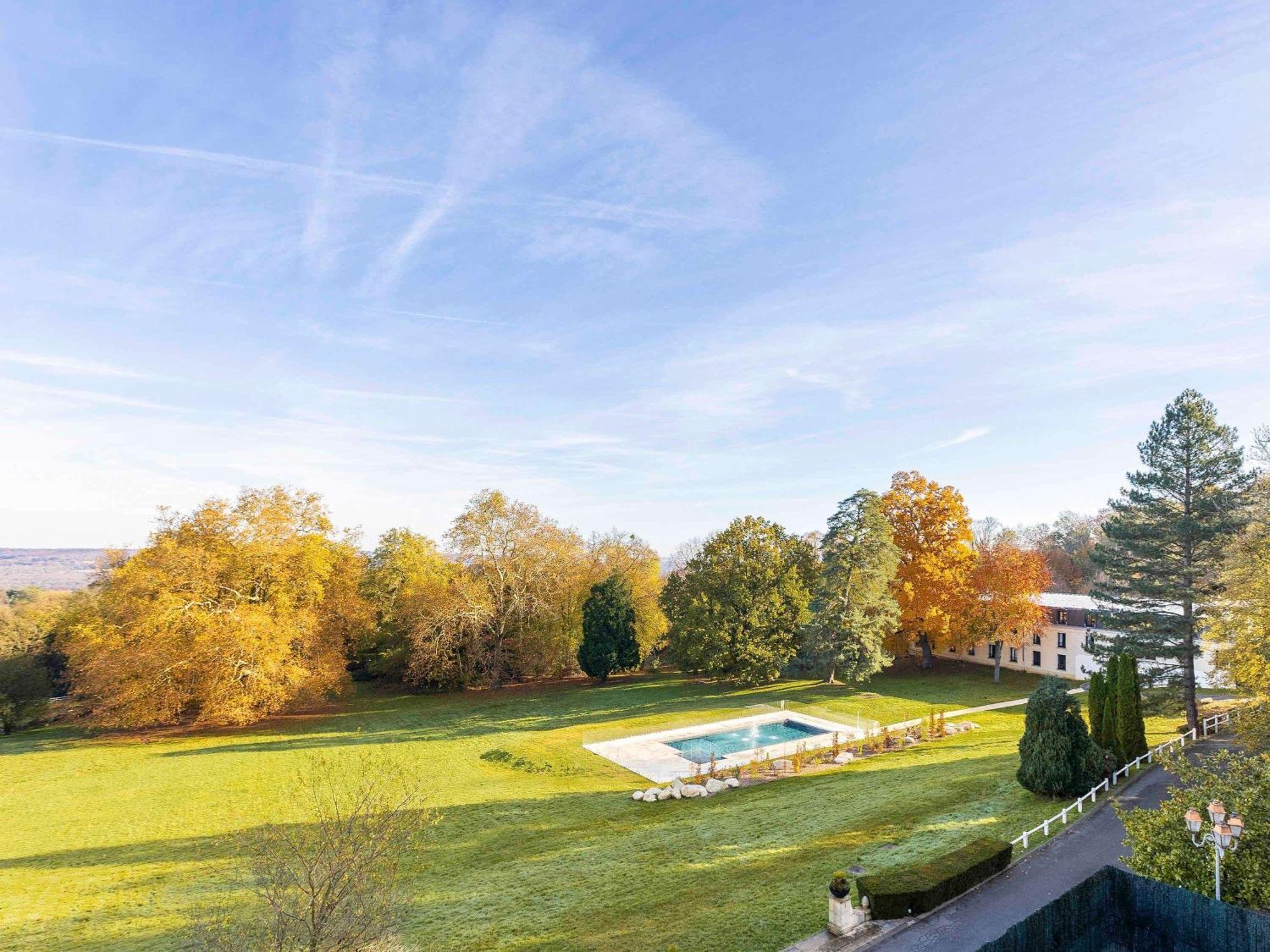 Novotel Domaine de Maffliers Exterior foto