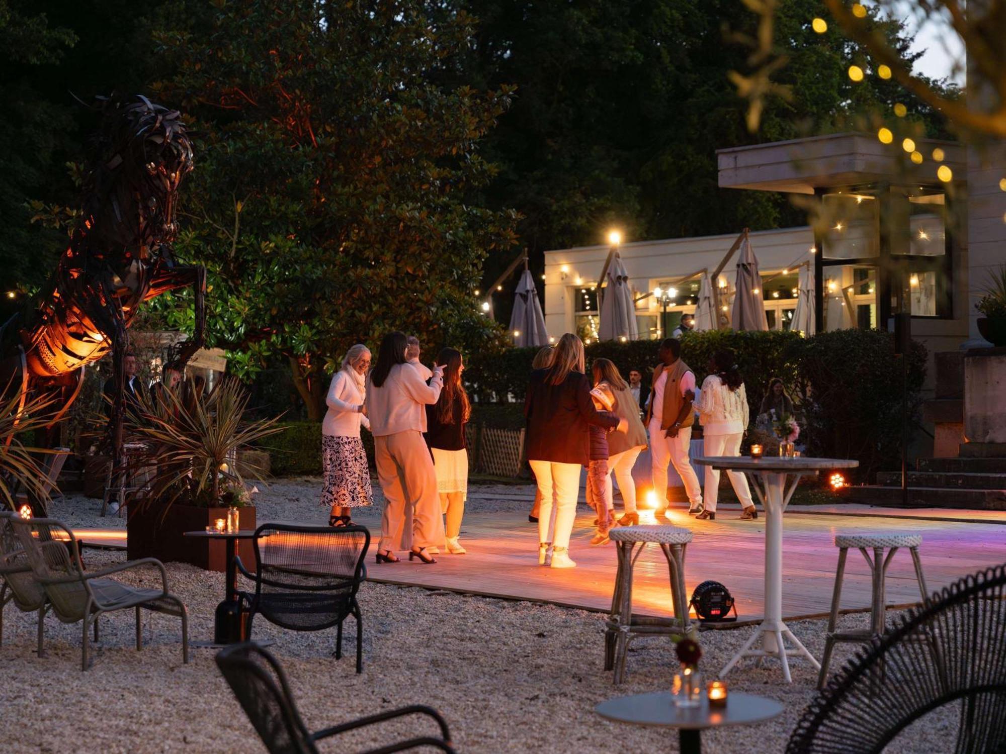 Novotel Domaine de Maffliers Exterior foto